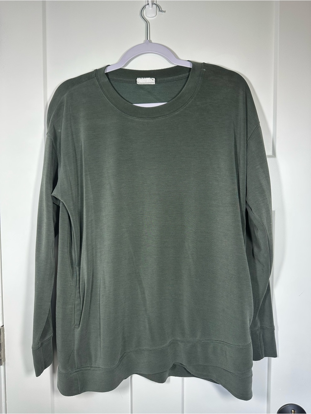 Olive Green Crewneck Long Sleeve Sweatshirt